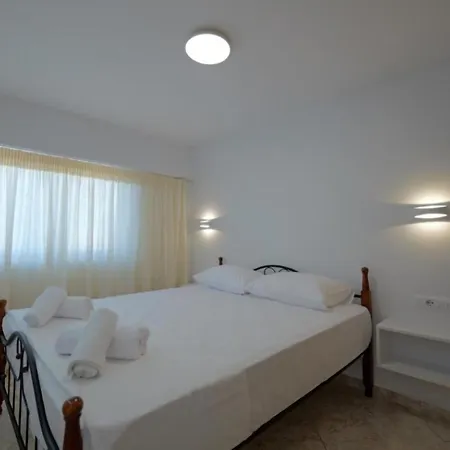 Thea Apartment